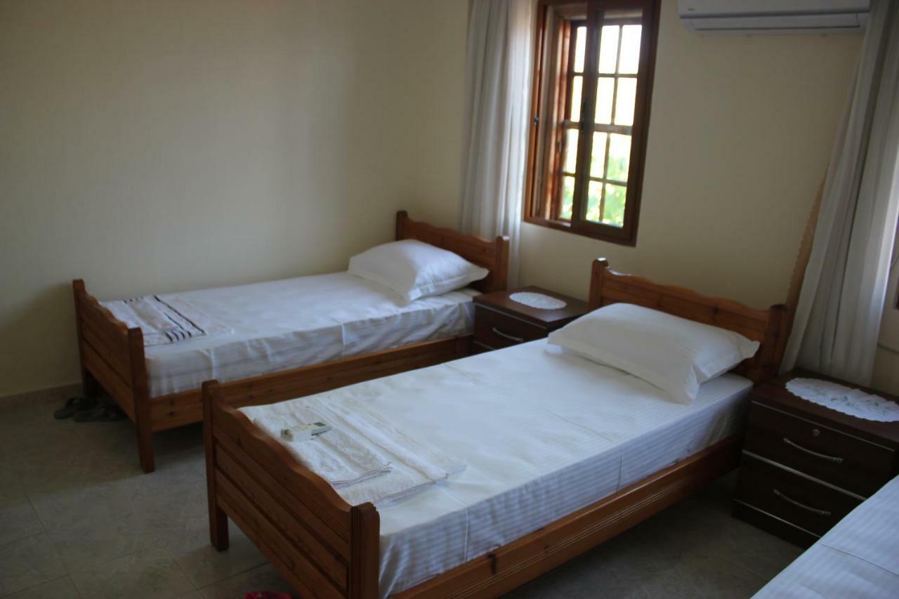 Guest House Toli Inside Berat Castle Exterior photo